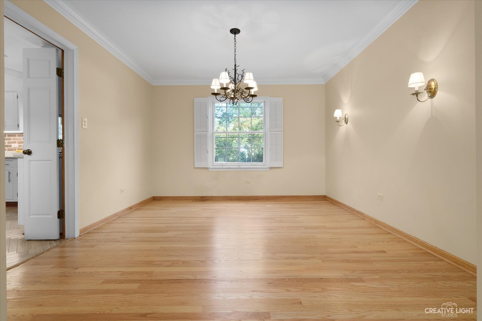 4113 West End Road Downers Grove, IL 60515 - Photo 12 of 40 Gallery Image 12
