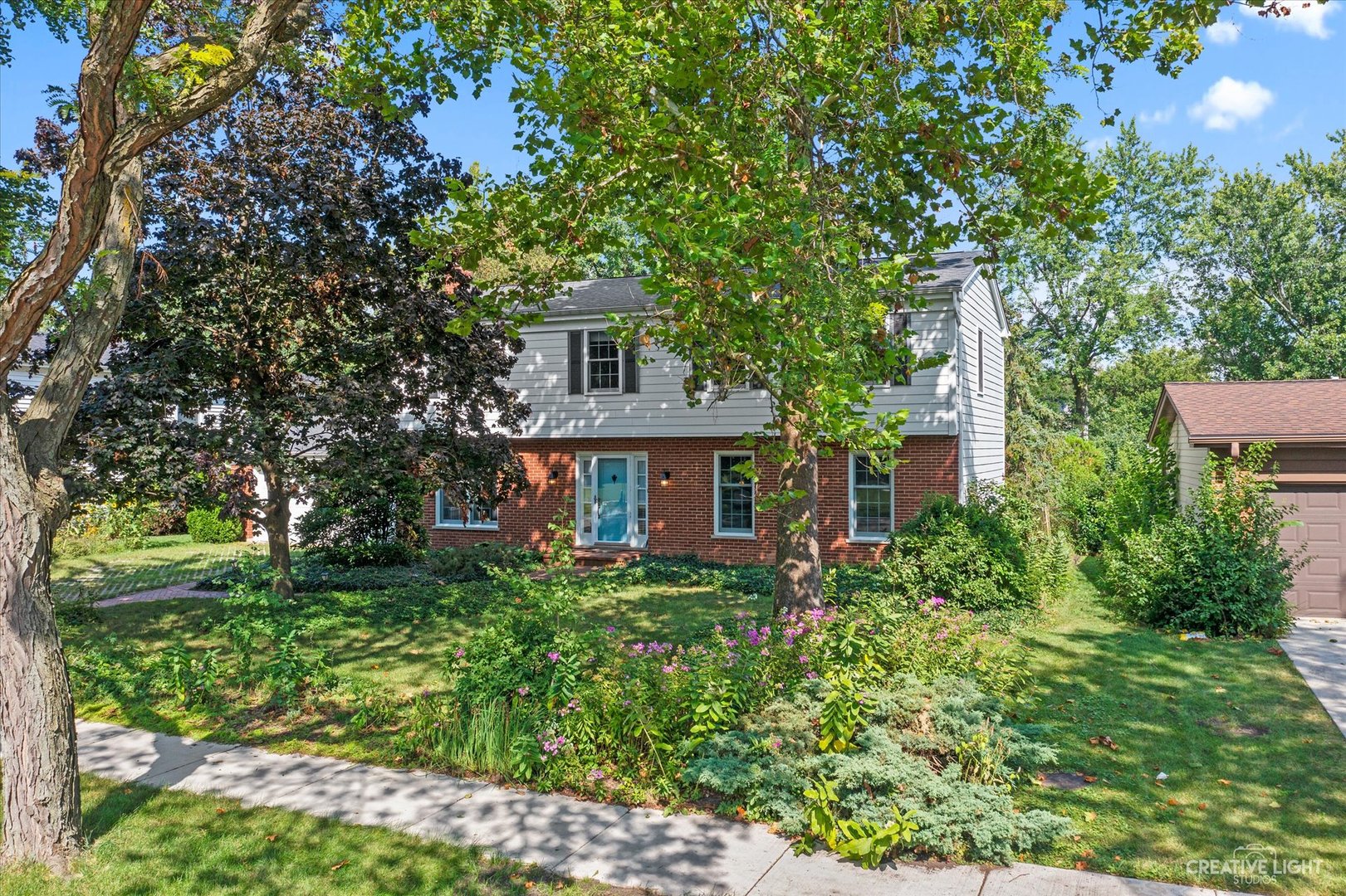 4113 West End Road Downers Grove, IL 60515 - Photo 3 of 40 Gallery Image 3