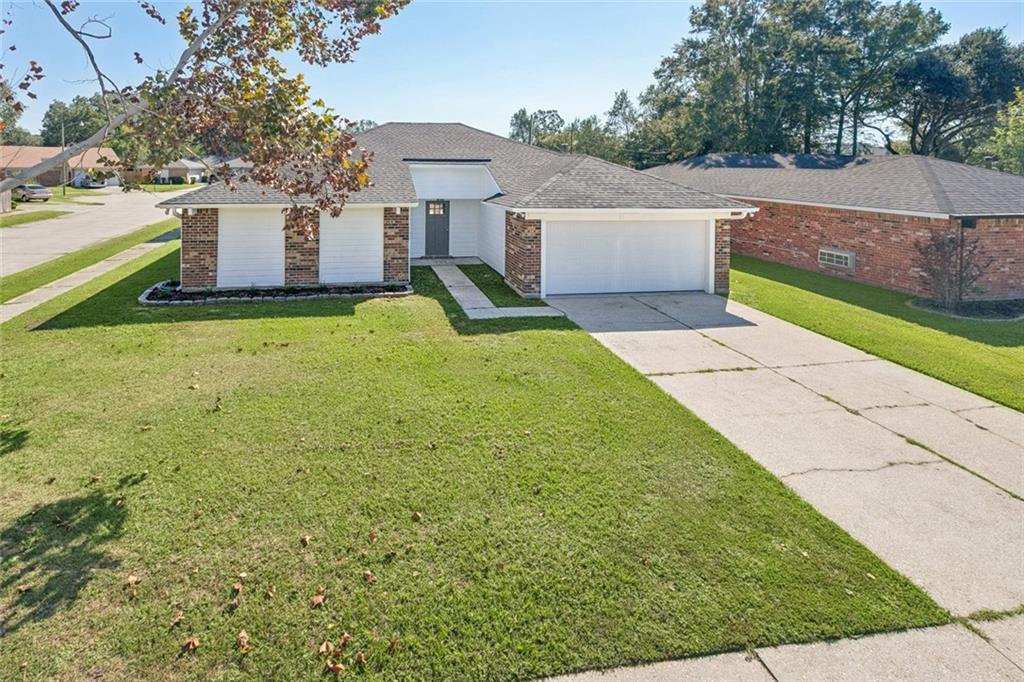 109 Meredith Drive Slidell, LA 70458 - Photo 2 of 21