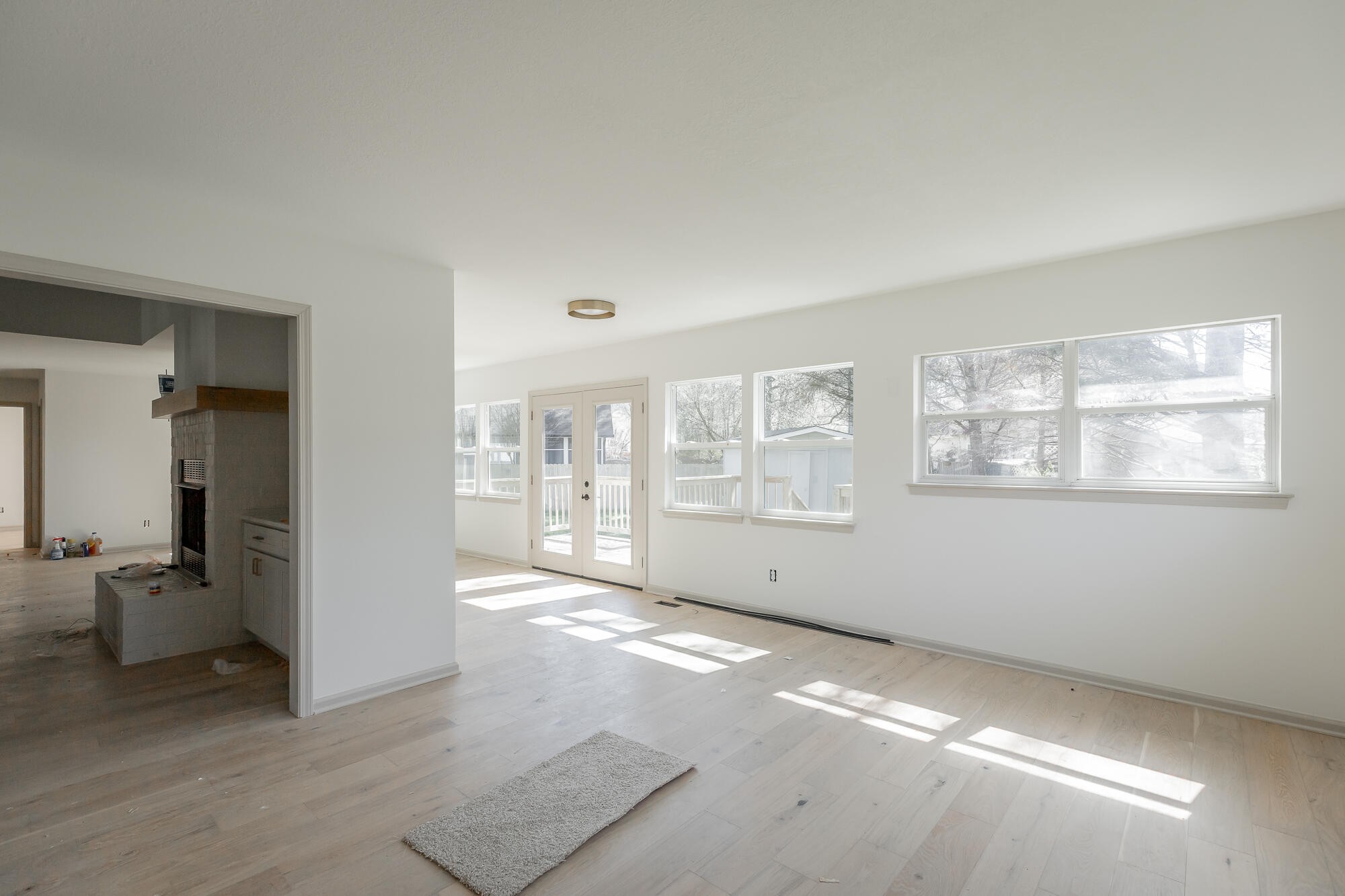 1618 Gunston Hall Road Hixson, TN 37343 - Photo 18 of 25 an empty room with windows