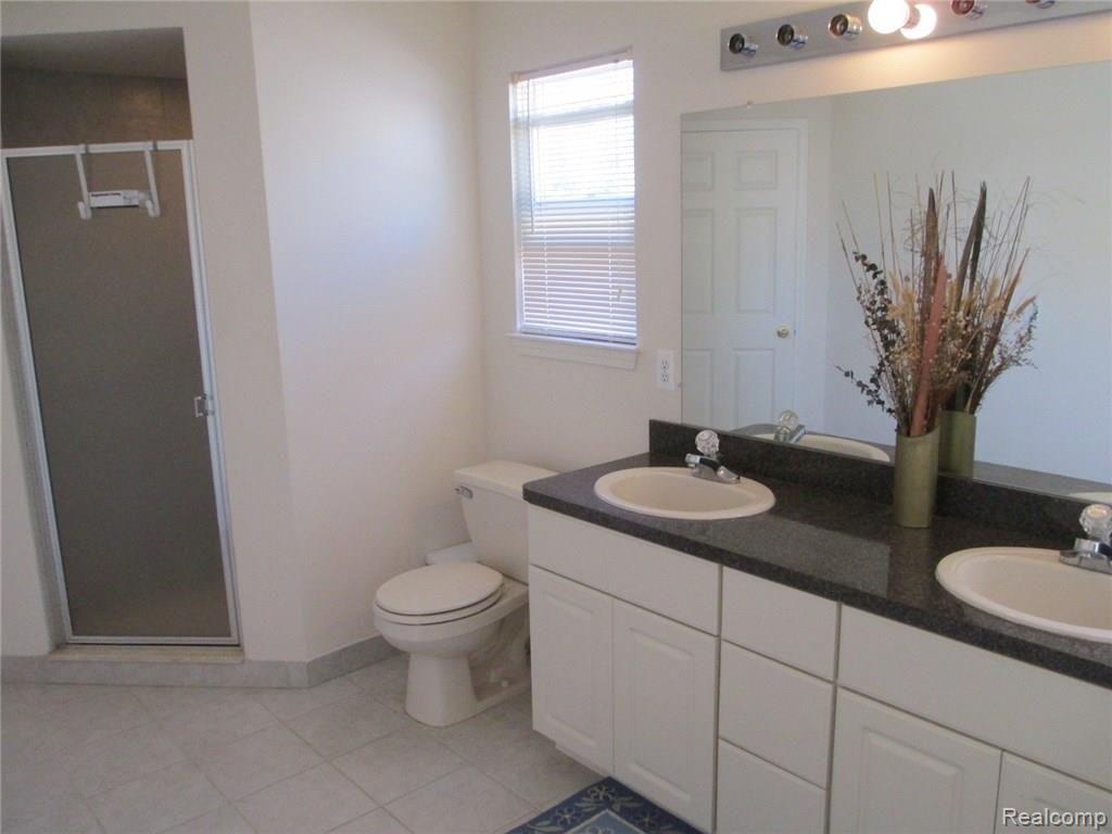 3268 Empire Drive Rochester, MI 48309 - Photo 33 of 43