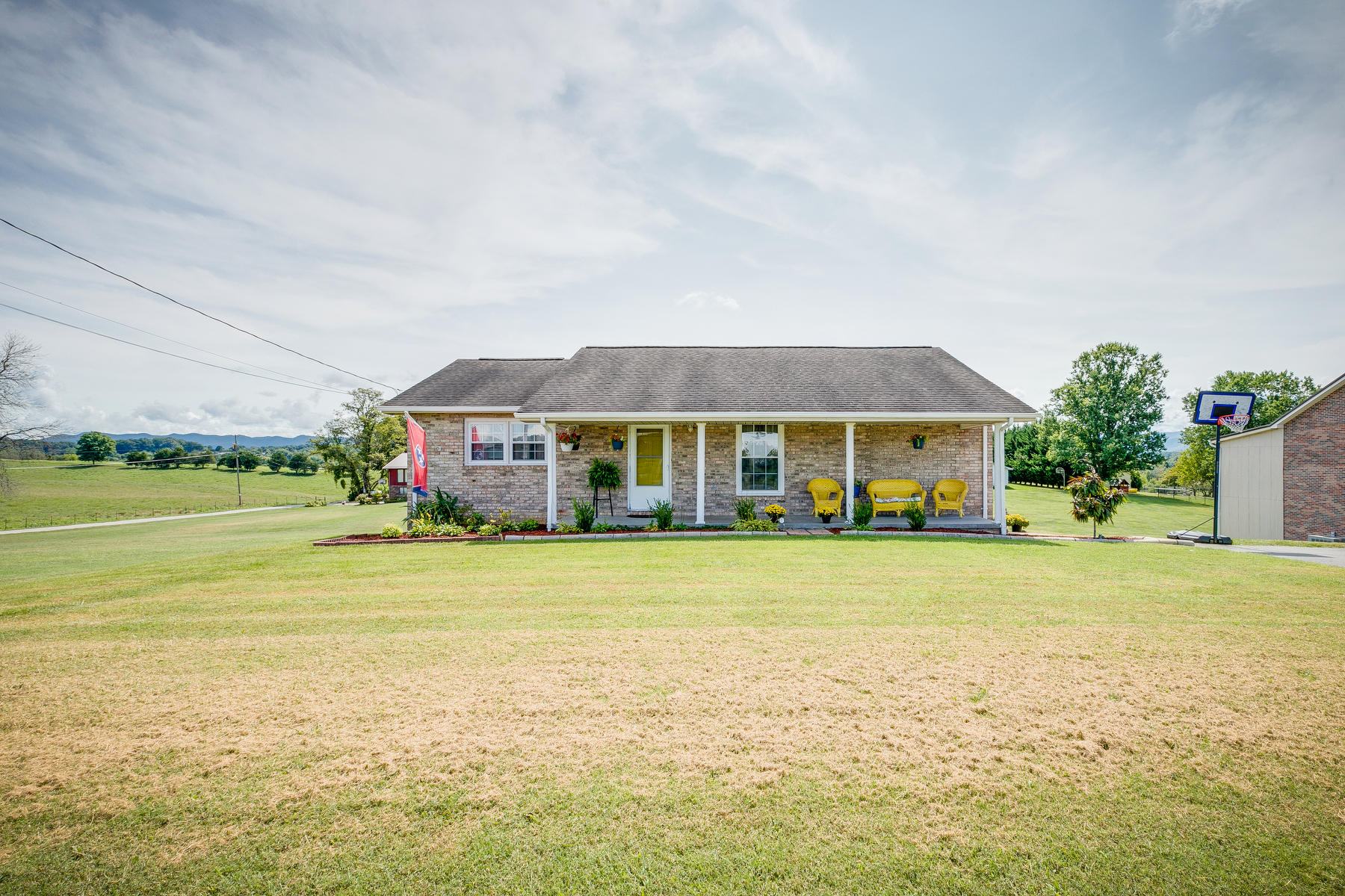 340 Berry Ridge Road Jonesborough, TN 37659 - Photo 1 of 37 340 Berry Ridge Rd