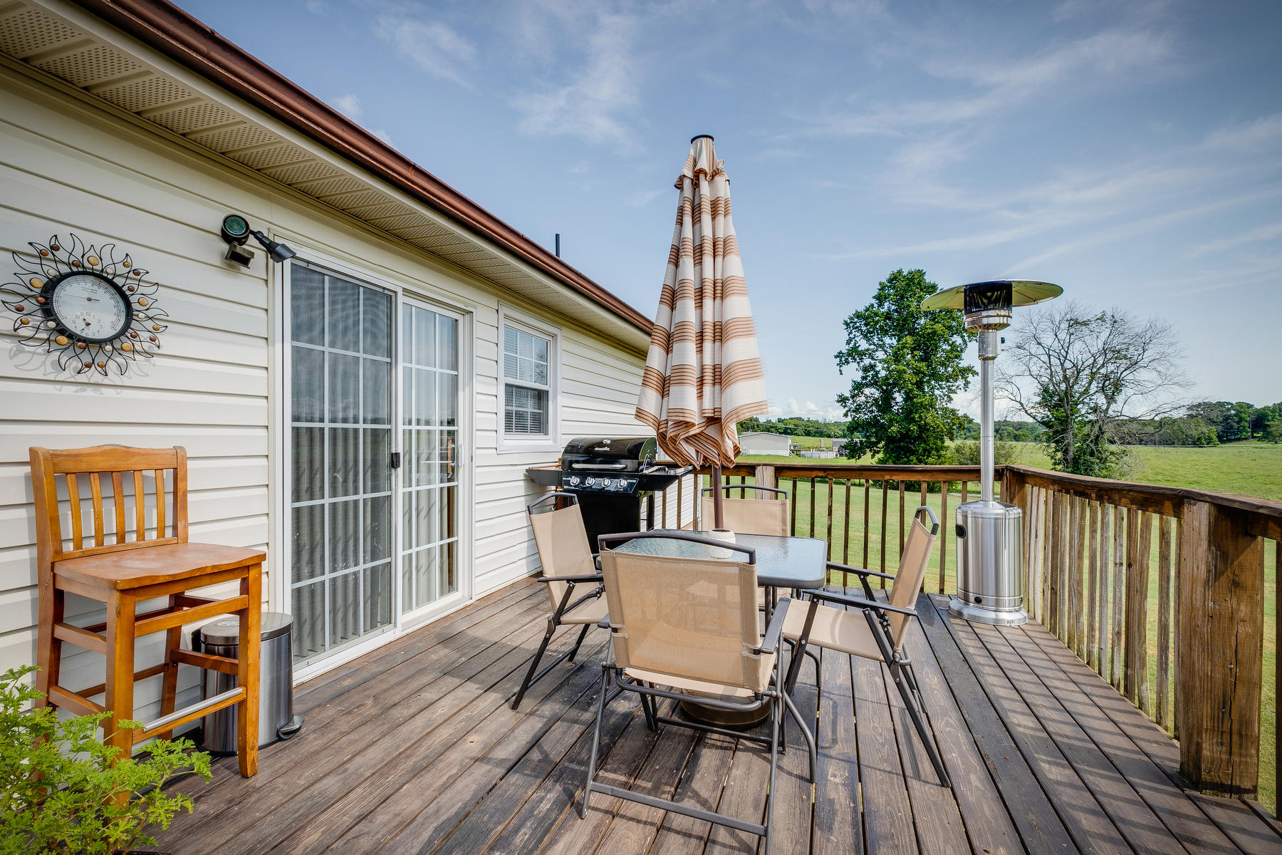 340 Berry Ridge Road Jonesborough, TN 37659 - Photo 32 of 37 Back deck