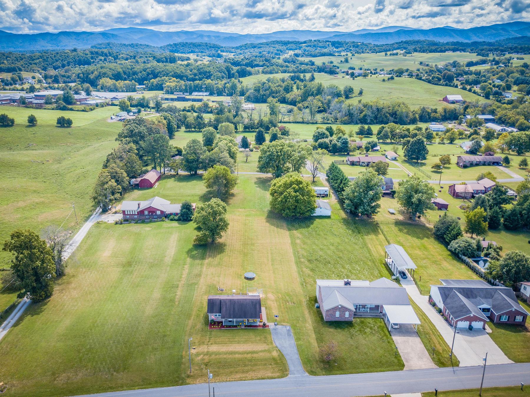 340 Berry Ridge Road Jonesborough, TN 37659 - Photo 34 of 37 04E7D6A6-DCD3-4361-A738-39C582503DC0