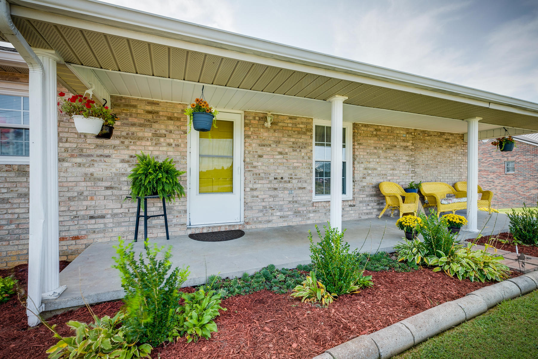 340 Berry Ridge Road Jonesborough, TN 37659 - Photo 5 of 37 Front Porch
