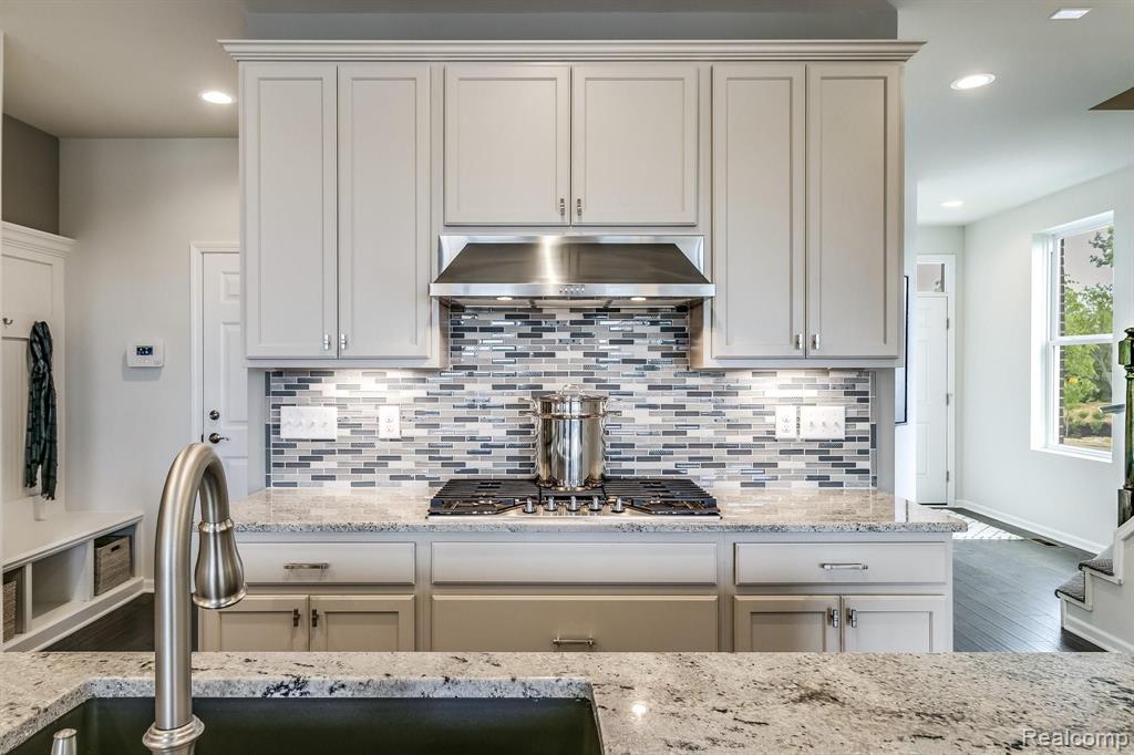 43442 Prospect Lane, Unit 2 Novi, MI 48375 - Photo 14 of 23