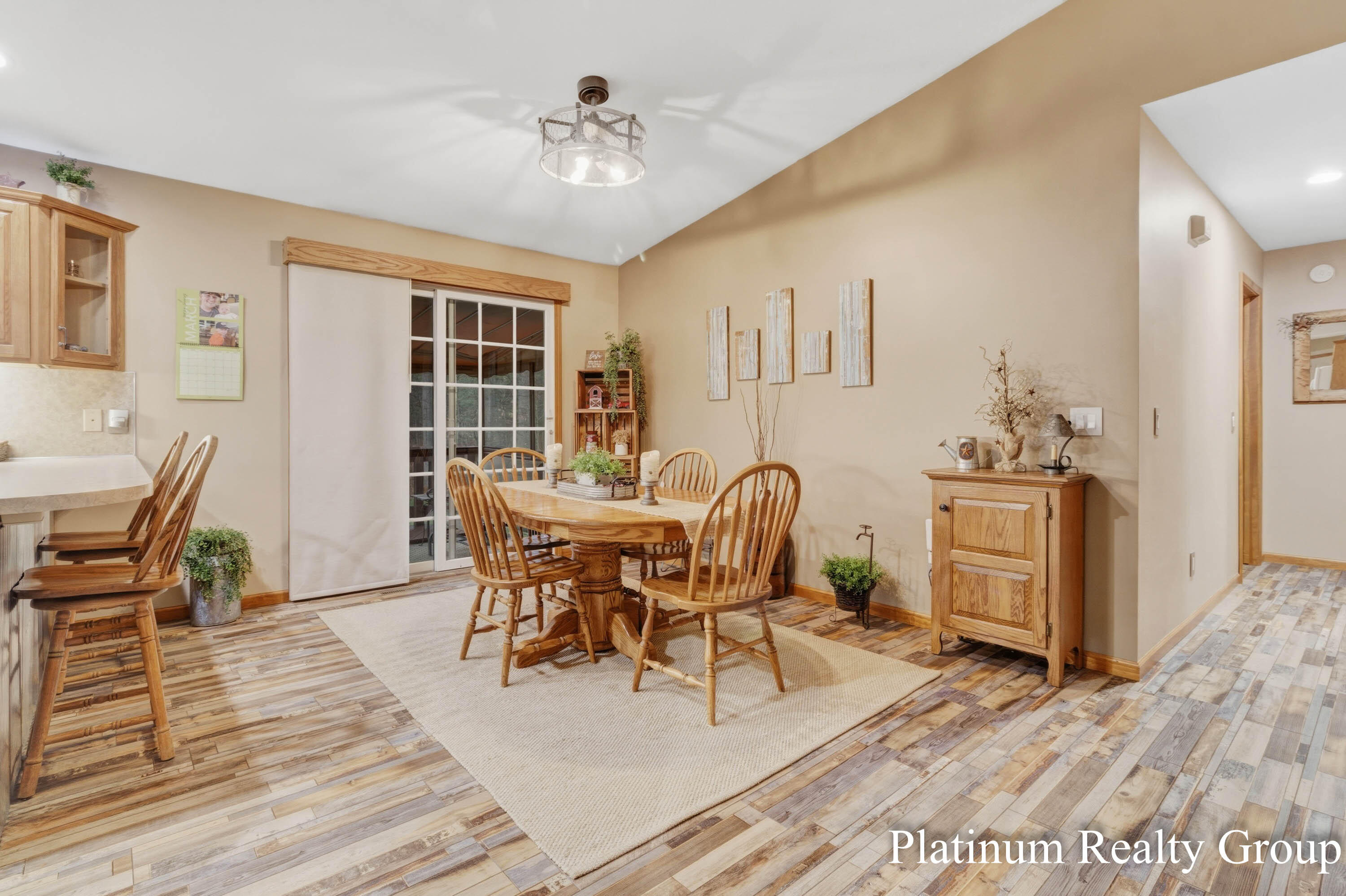 6226 Hall Road Muskegon, MI 49442 - Photo 16 of 53 Dining Area