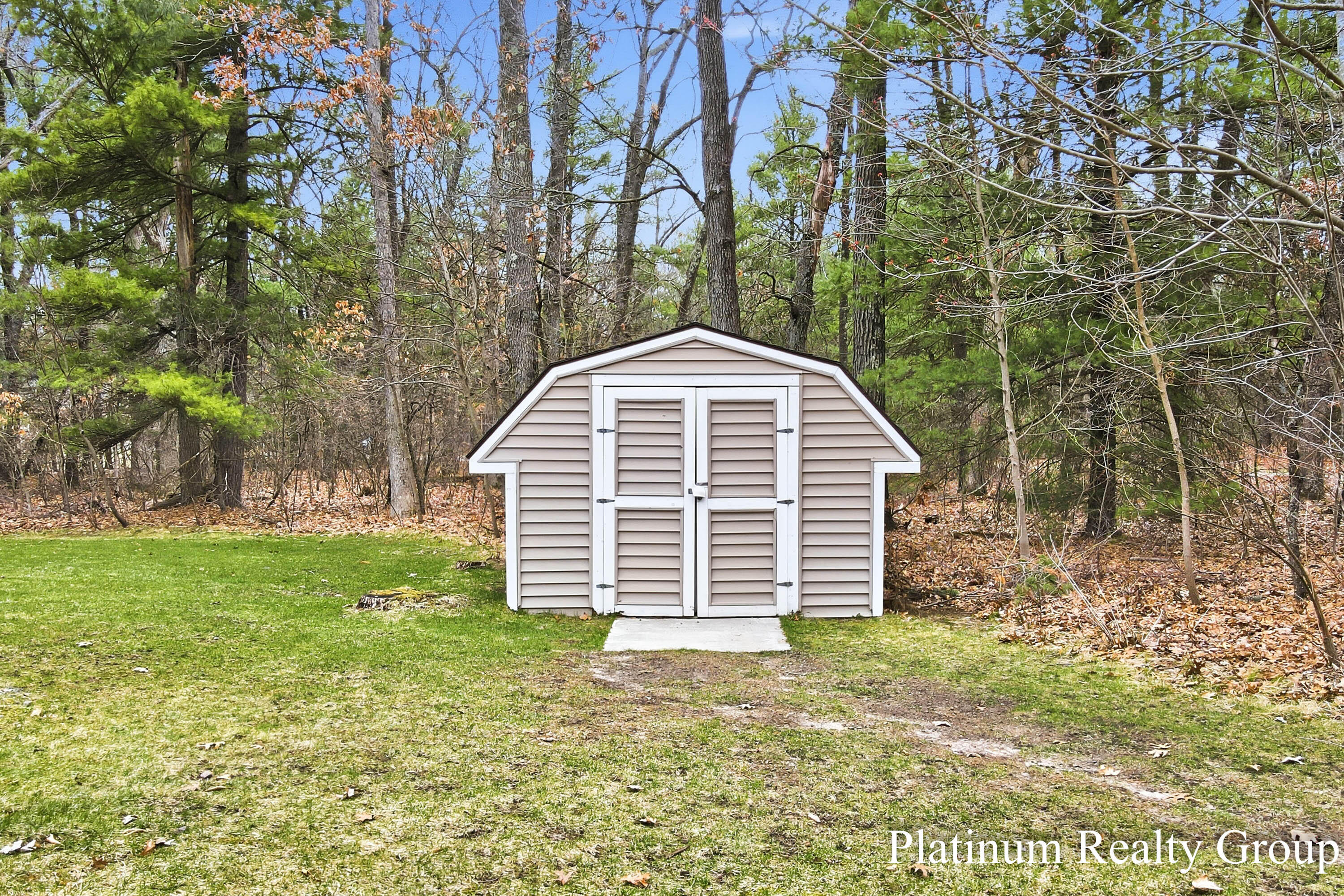6226 Hall Road Muskegon, MI 49442 - Photo 47 of 53 Shed