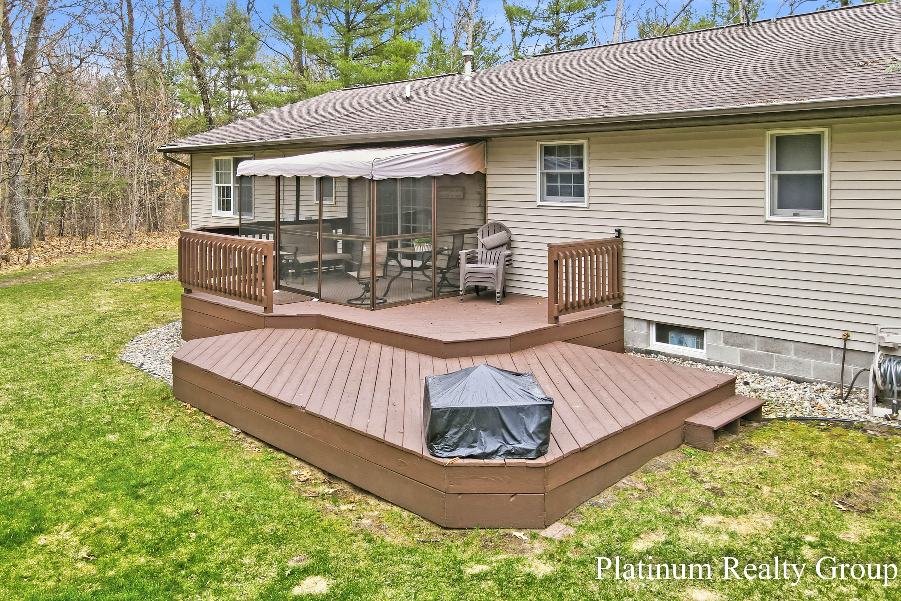 6226 Hall Road Muskegon, MI 49442 - Photo 5 of 53 Kassie Schmidt - 6226 Hall Road (52)-048