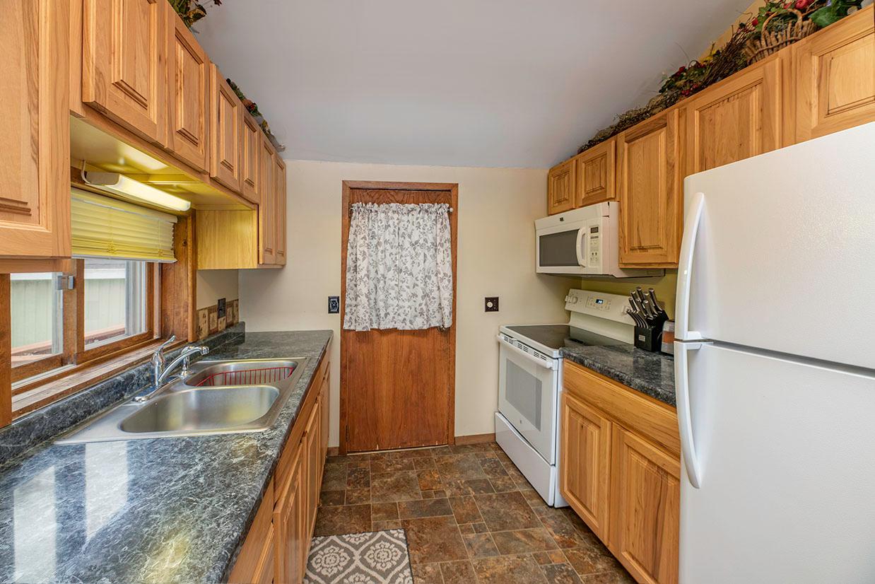 7148 Timber Lane Rhinelander, WI 54501 - Photo 5 of 32 Gallery Image 5