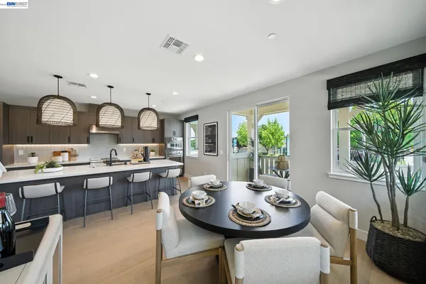 $1,062,799 | 4756 Las Positas Road, Unit 186, Livermore, CA 94551
