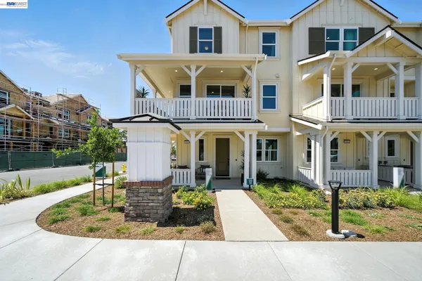 $1,062,799 | 4756 Las Positas Road, Unit 186, Livermore, CA 94551
