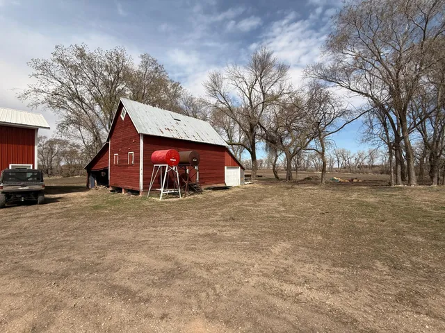 $299,000 | 2020 271st Avenue, Dawson, MN 56232