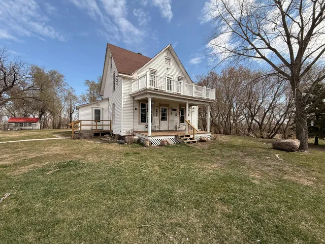 $299,000 | 2020 271st Avenue, Dawson, MN 56232