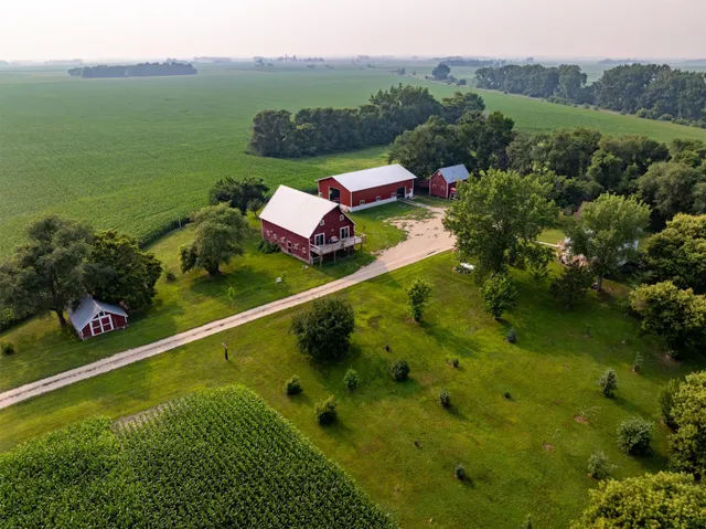 $299,000 | 2020 271st Avenue, Dawson, MN 56232