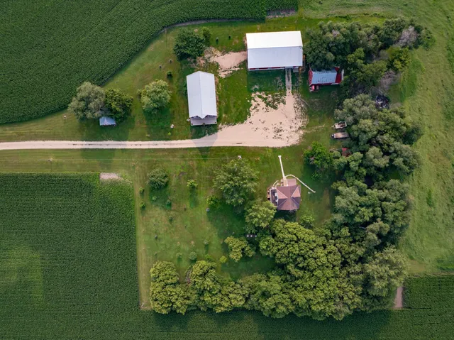 $299,000 | 2020 271st Avenue, Dawson, MN 56232