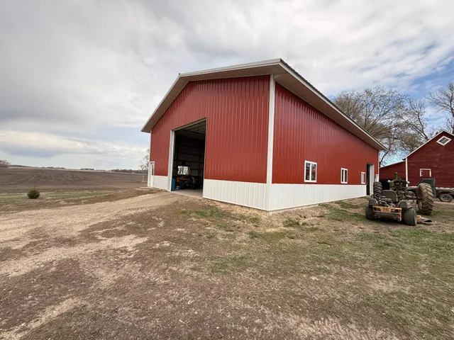 $299,000 | 2020 271st Avenue, Dawson, MN 56232