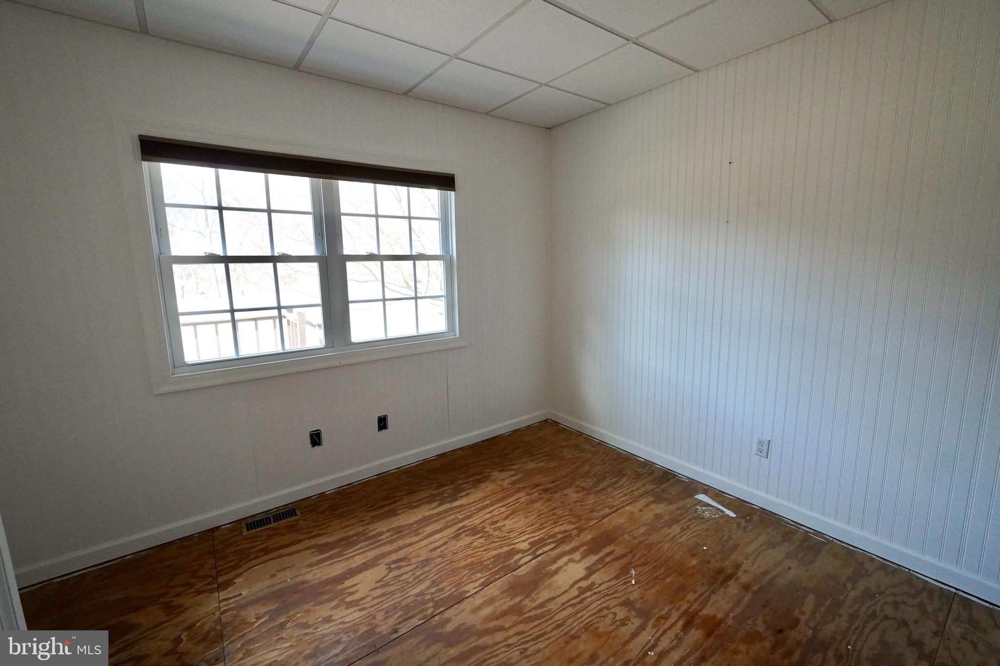 401 Ray Mar Road Oxford, PA 19363 - Photo 21 of 39 Bedroom 1