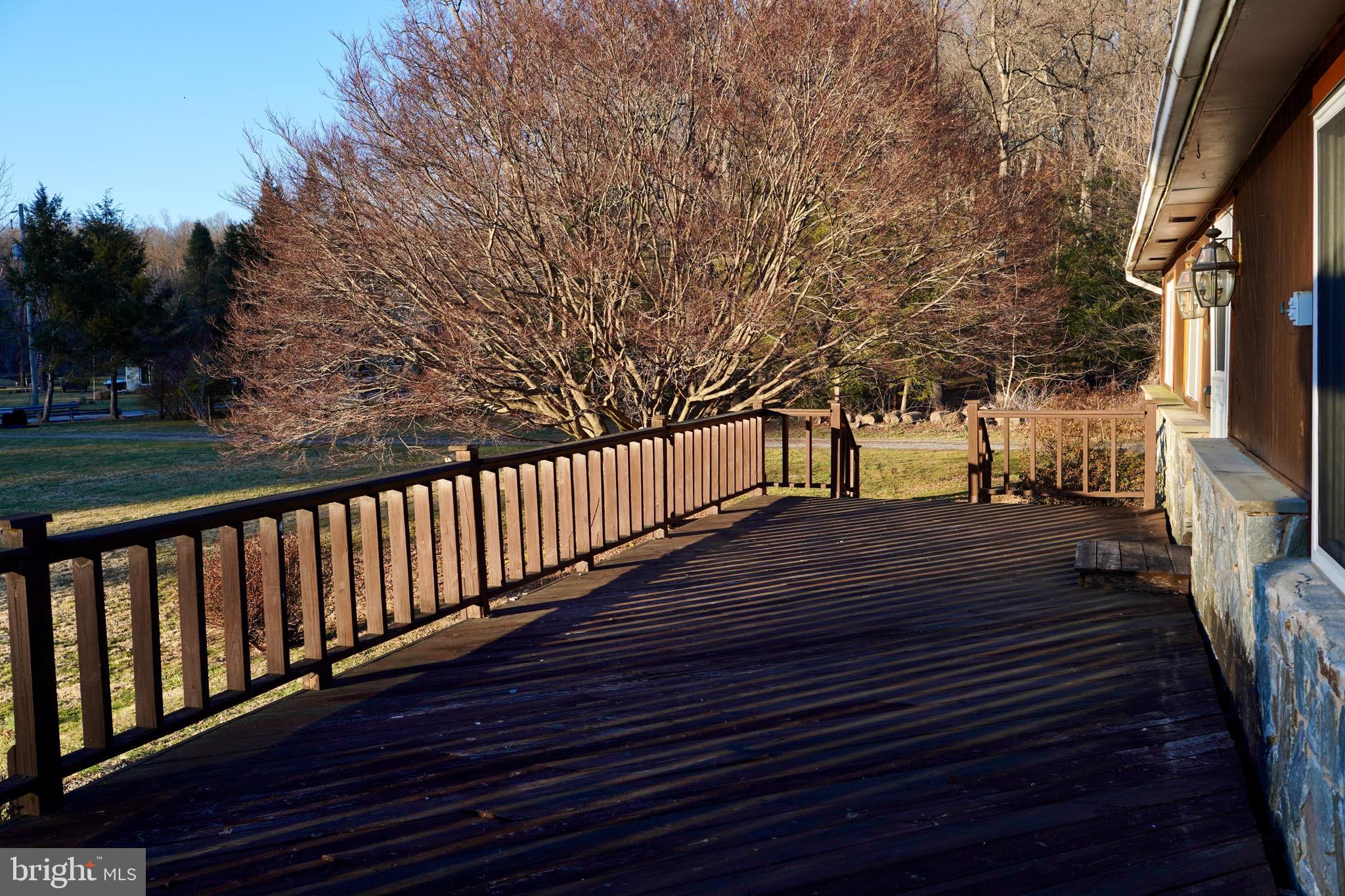 401 Ray Mar Road Oxford, PA 19363 - Photo 36 of 39 Deck