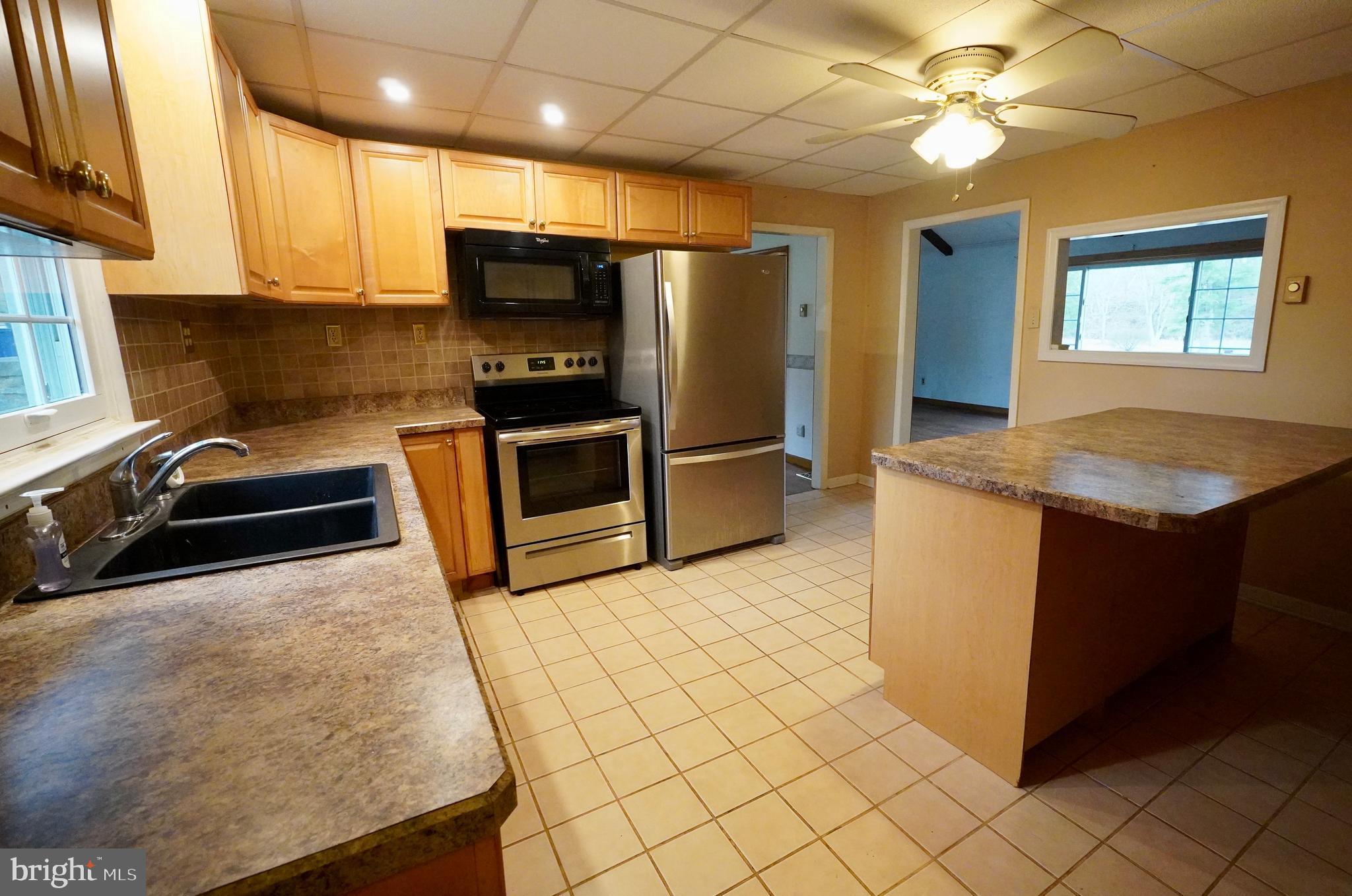 401 Ray Mar Road Oxford, PA 19363 - Photo 8 of 39 Kitchen