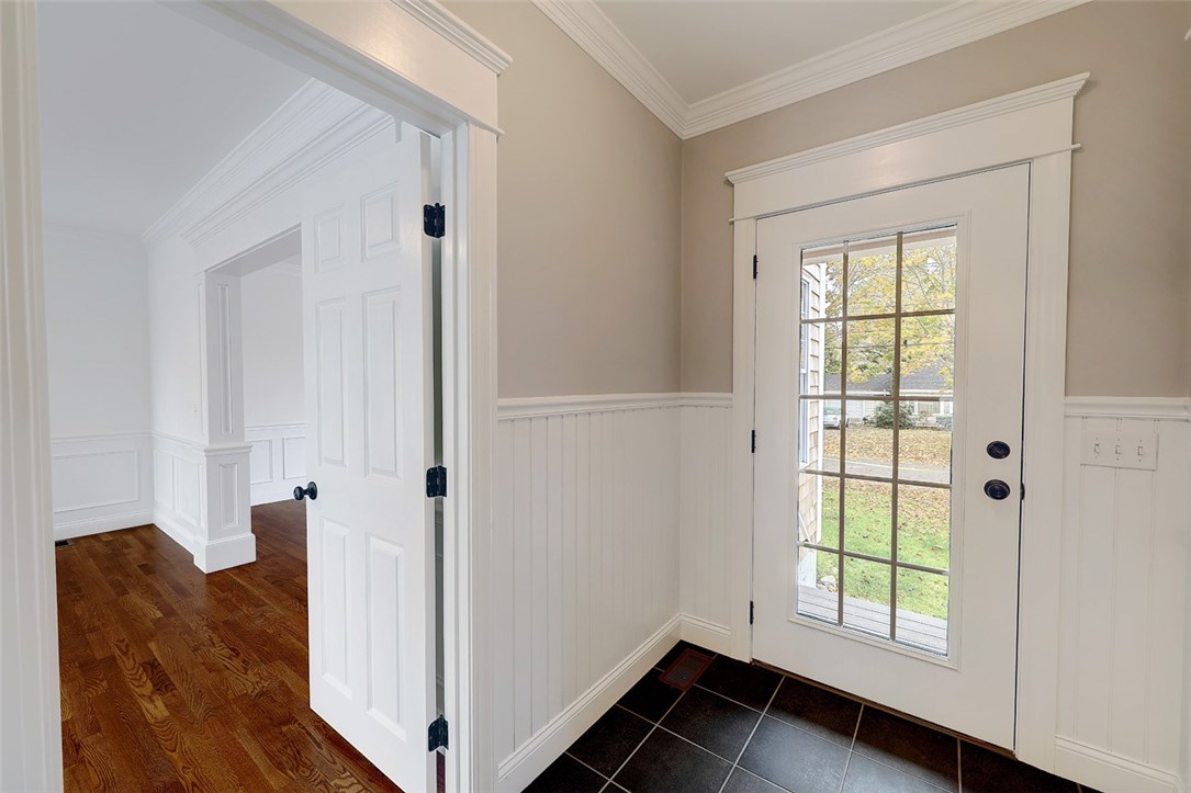 4 Congress Road Barrington, RI 02806 - Photo 16 of 29 Gallery Image 16