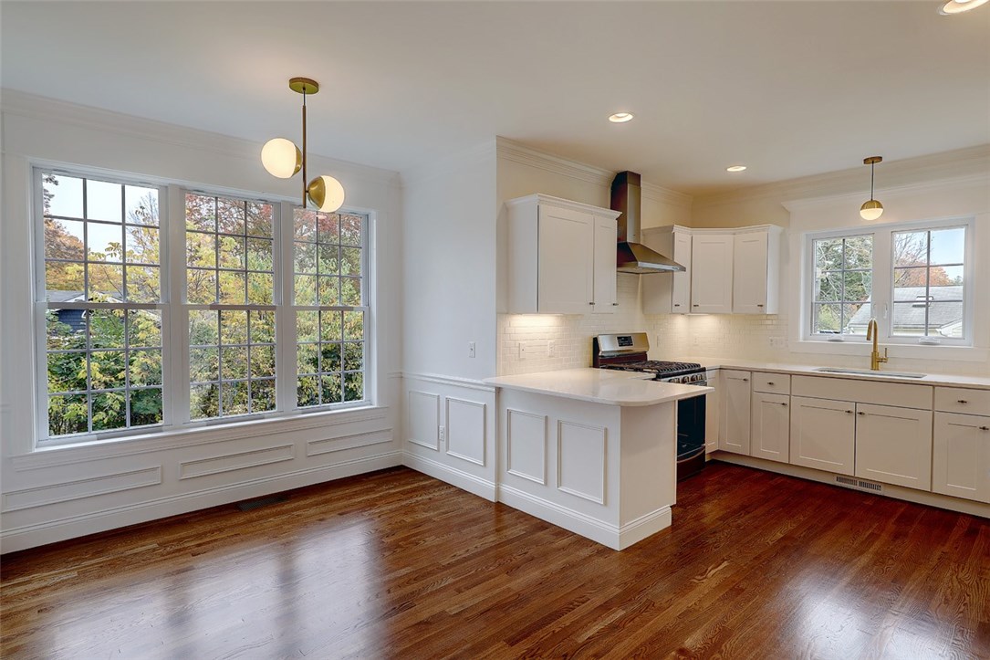 4 Congress Road Barrington, RI 02806 - Photo 9 of 29 Gallery Image 9