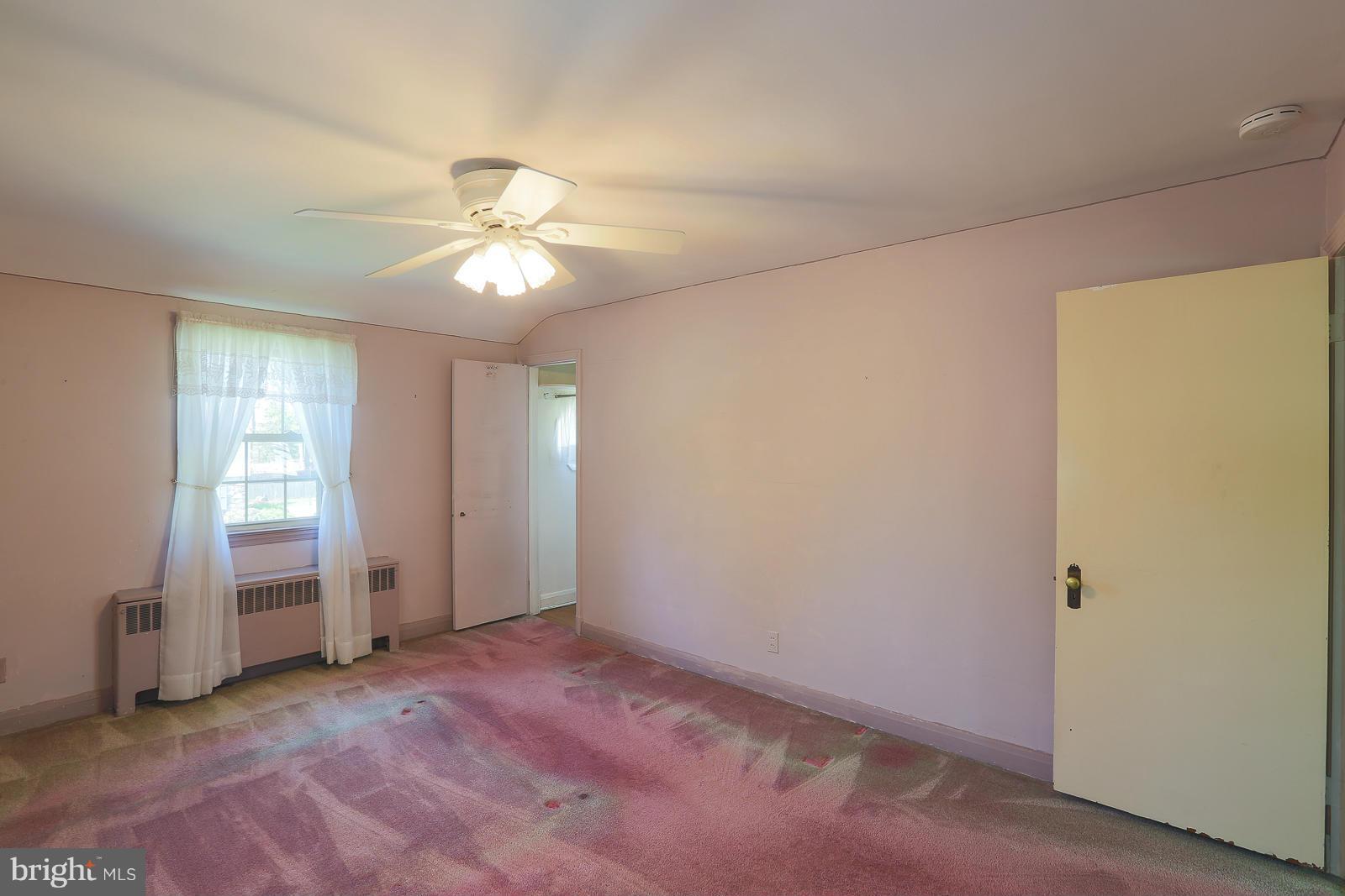 7005 Deerfield Road Pikesville, MD 21208 - Photo 15 of 30 2nd floor master bedroom.