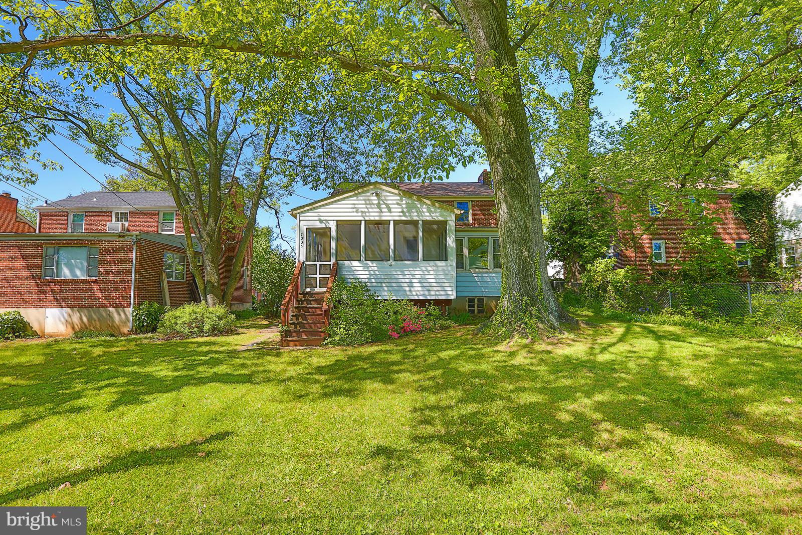 7005 Deerfield Road Pikesville, MD 21208 - Photo 28 of 30 Nice backyard with alley in back.