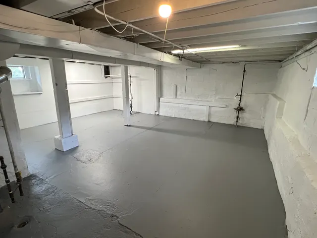 $1,500 | 3002 Green Street, Unit 2, Steger, IL 60475