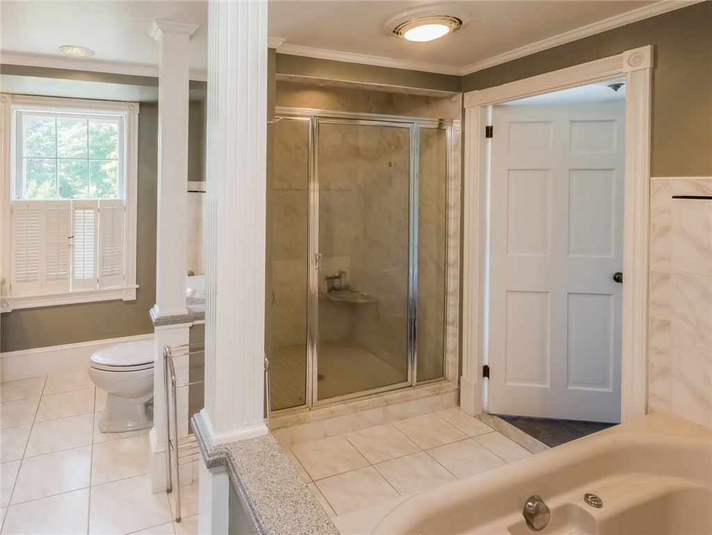 18 Stonegate Road Warren, RI 02885 - Photo 25 of 40