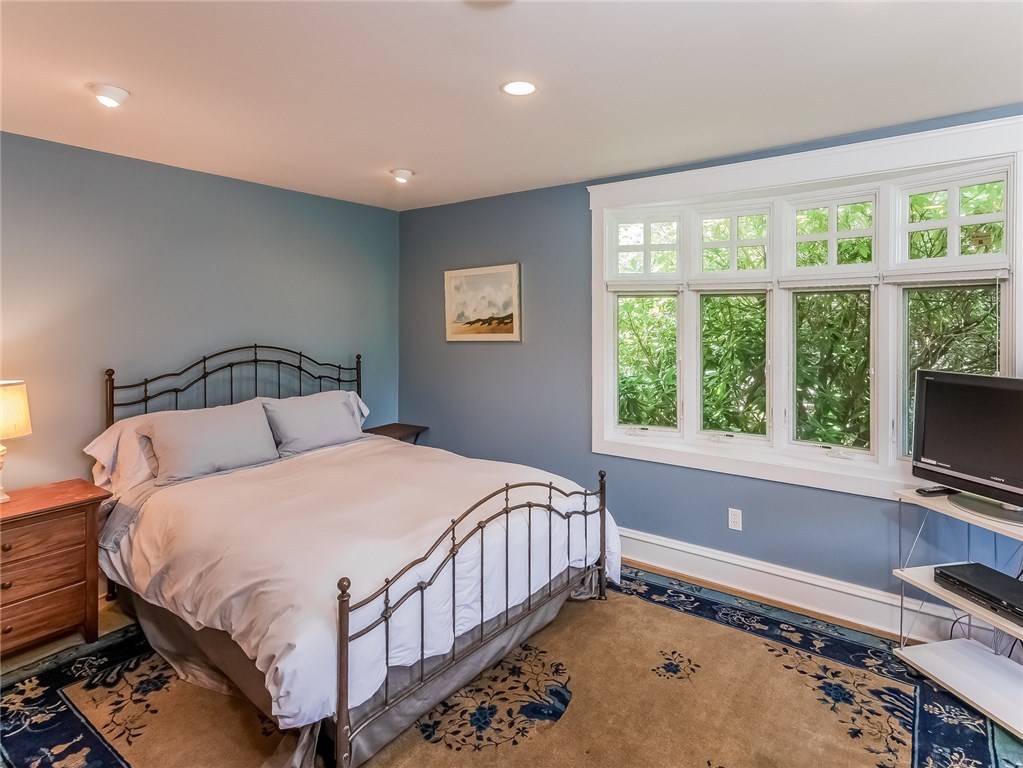 18 Stonegate Road Warren, RI 02885 - Photo 27 of 40