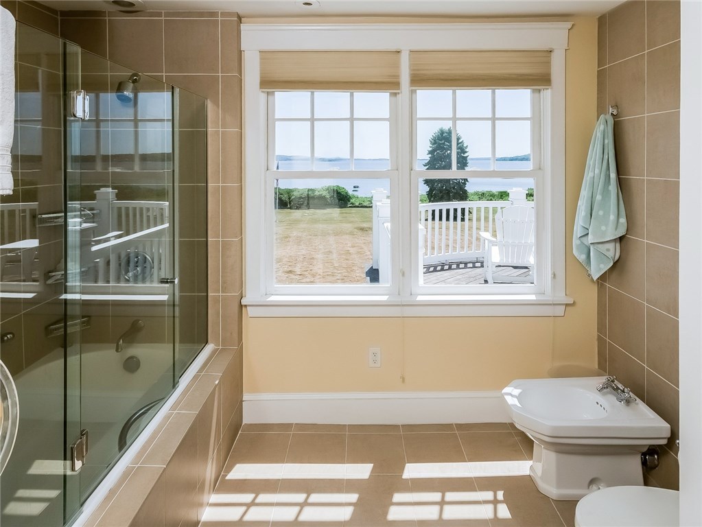 18 Stonegate Road Warren, RI 02885 - Photo 30 of 40