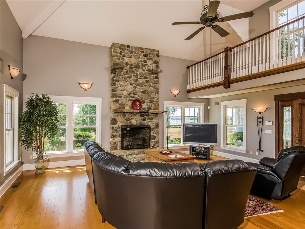 18 Stonegate Road Warren, RI 02885 - Photo 34 of 40