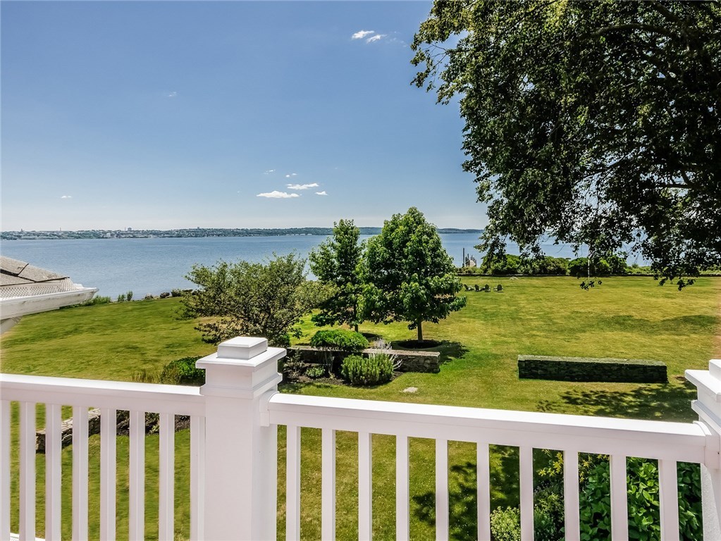 18 Stonegate Road Warren, RI 02885 - Photo 38 of 40