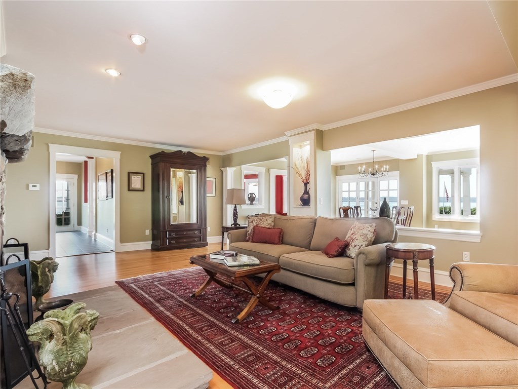 18 Stonegate Road Warren, RI 02885 - Photo 10 of 40