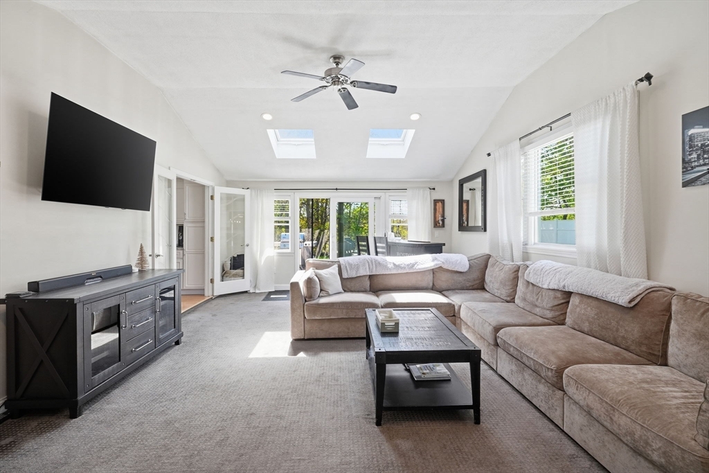 8 Lisa Road Peabody, MA 01960 - Photo 7 of 22 Gallery Image 7