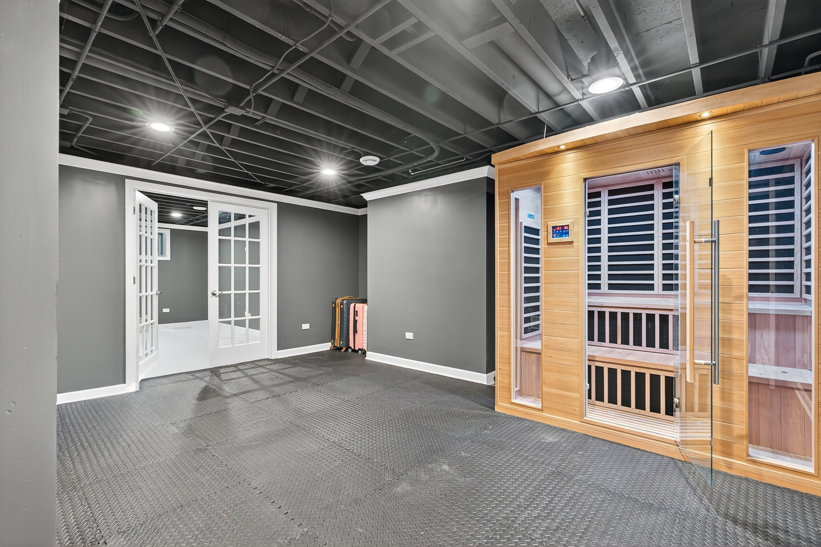 255 Braemar Bolingbrook, IL 60440 - Photo 26 of 36 a view of an empty room with windows