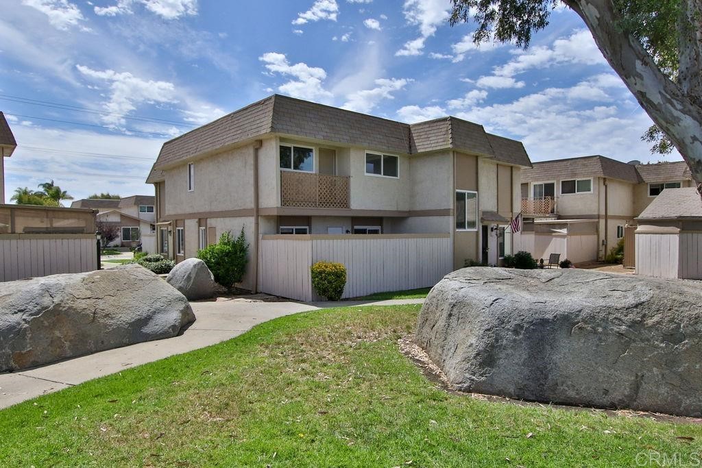 10022 Great Rock Road Santee, CA 92071 - Photo 29 of 32 a view of a backyard with sitting area
