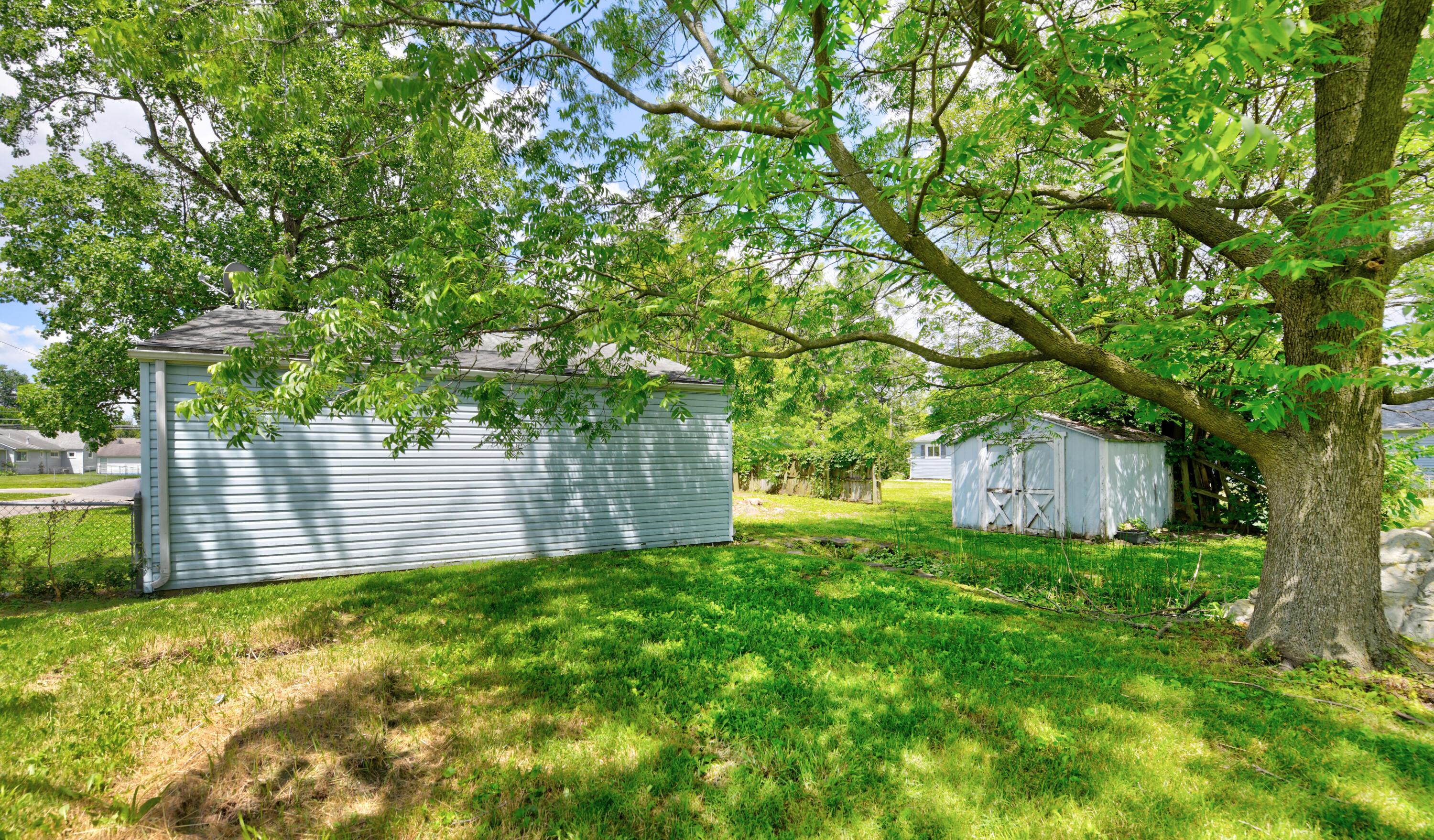 662 Beechwood Road Whitehall, OH 43213 - Photo 12 of 48 Yard (4)