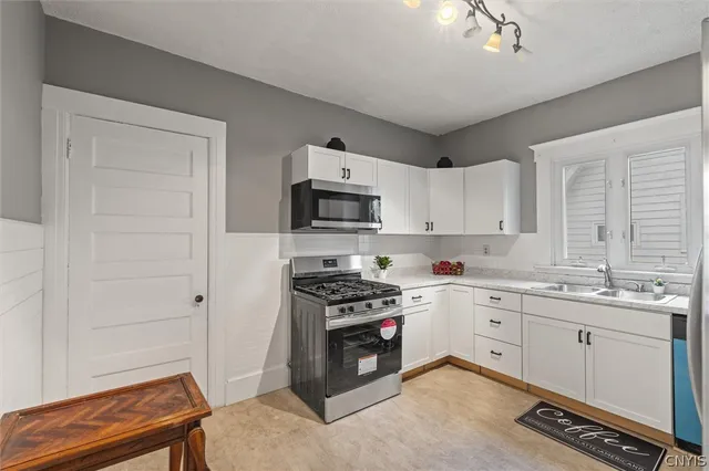 $2,600 | 123 Shotwell Park, Syracuse, NY 13206