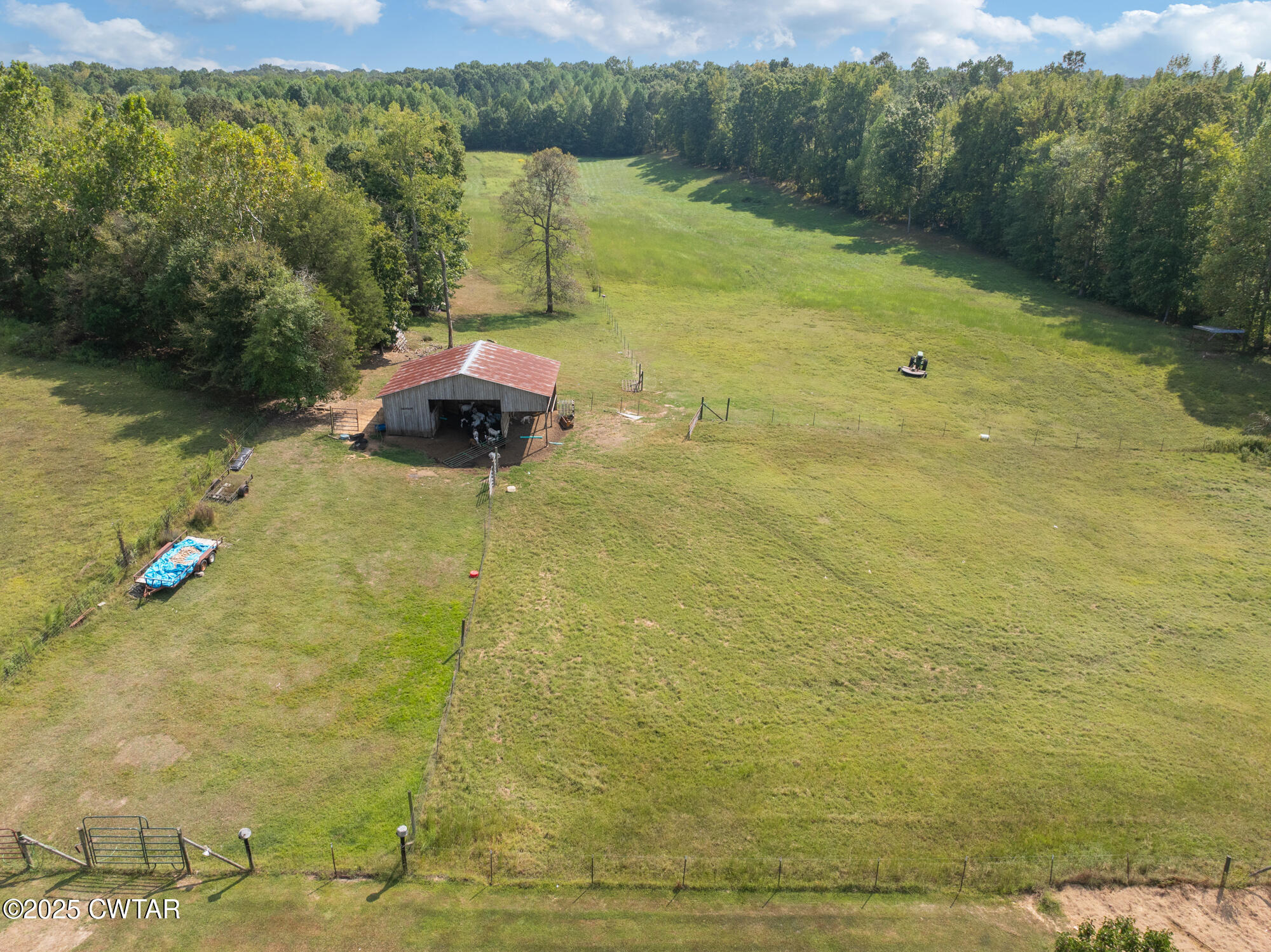 1354 Brandon Road Huntingdon, TN 38344 - Photo 13 of 37 Drone view of house