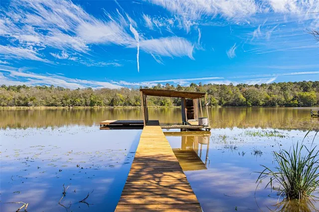 a view of a storage & utility room