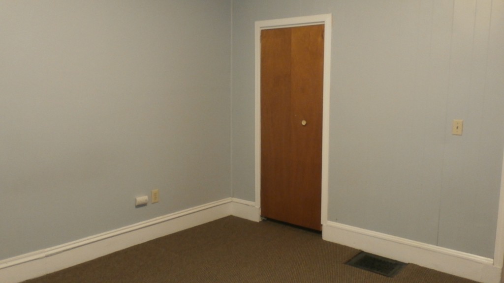 23 Orient Street Malden, MA 02148 - Photo 5 of 30