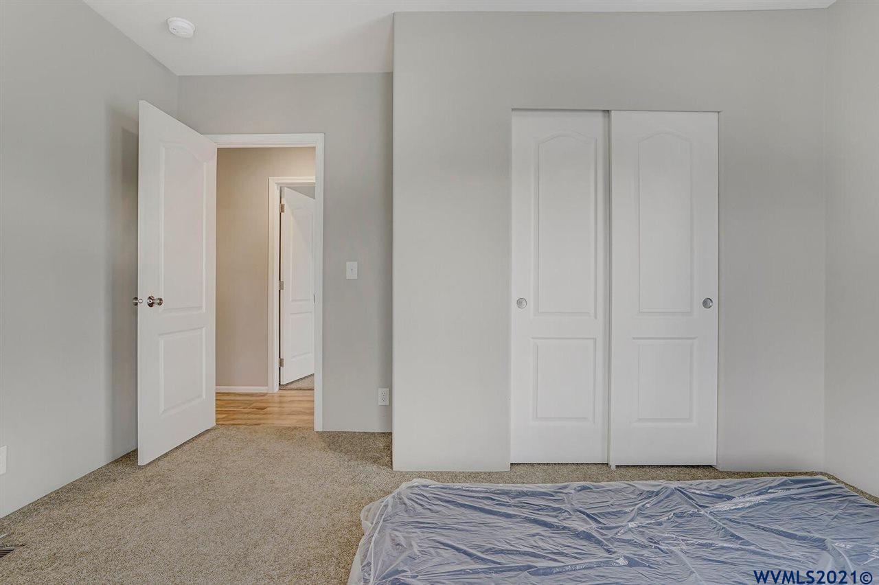5166 Silver ( Loop, Unit 238 Salem, OR 97305 - Photo 34 of 39