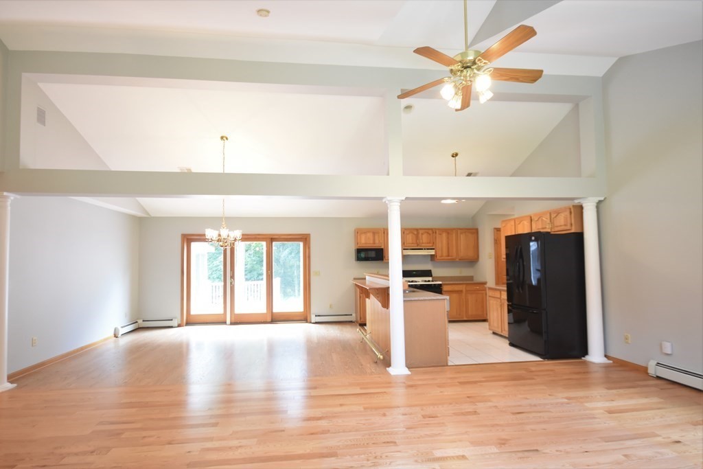 150 Haverhill Road Amesbury, MA 01913 - Photo 11 of 42