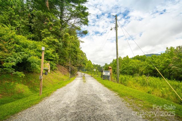 $449,900 | 3443 Valley Drive, Lenoir, NC 28645