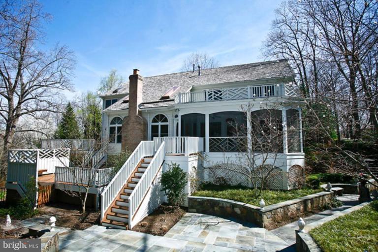 2008 Carrhill Road Vienna, VA 22181 - Photo 6 of 6 Exterior (Rear)