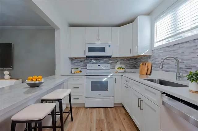 $174,000 | 568 Orange Drive, Unit 46, Altamonte Springs, FL 32701