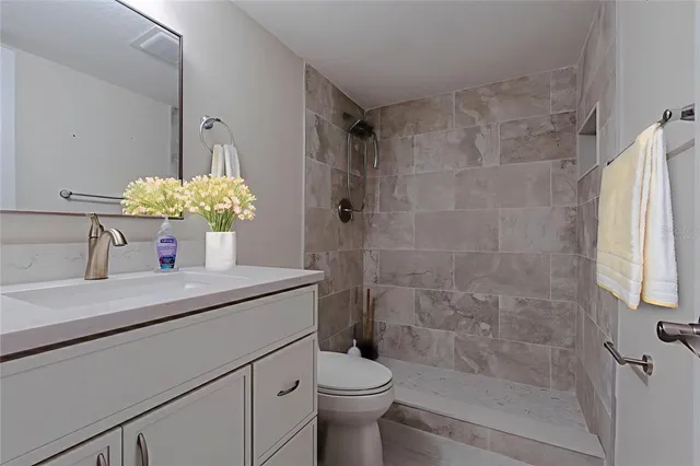 $174,000 | 568 Orange Drive, Unit 46, Altamonte Springs, FL 32701