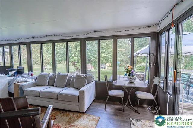 $375,000 | 5651 Park Valley Road, Schnecksville, PA 18078